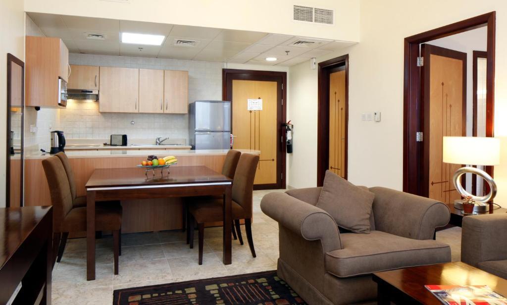 Avari Hotel Apartments - Al Barsha Dubai Room photo