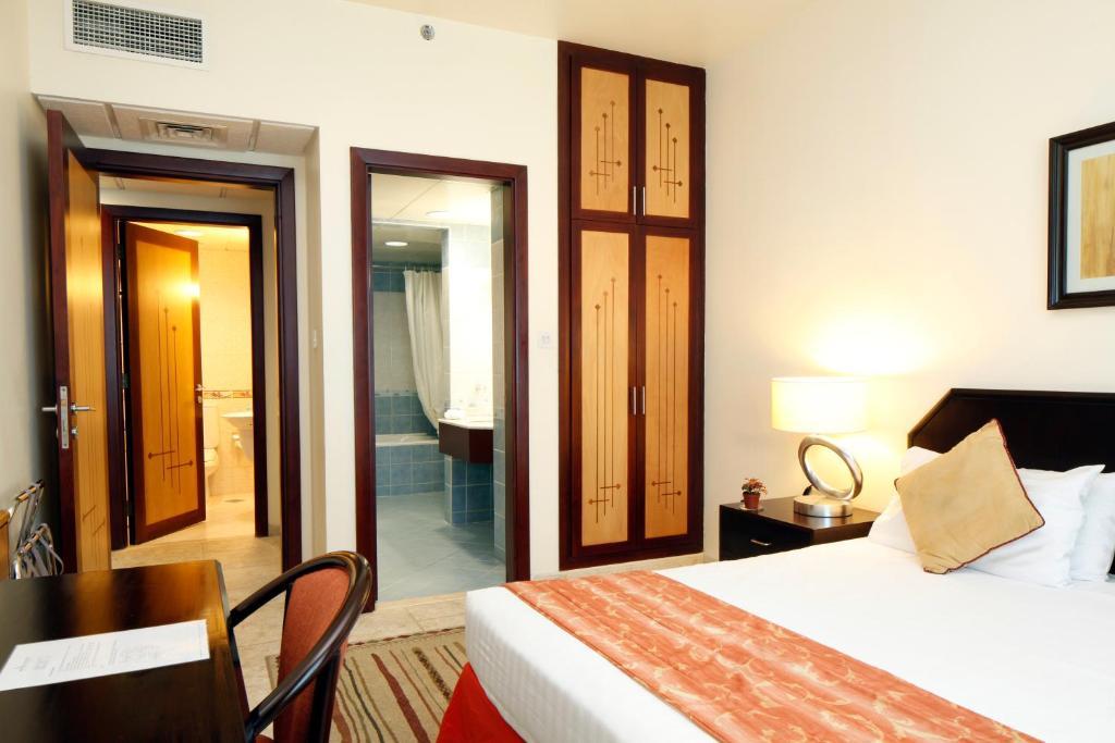 Avari Hotel Apartments - Al Barsha Dubai Room photo