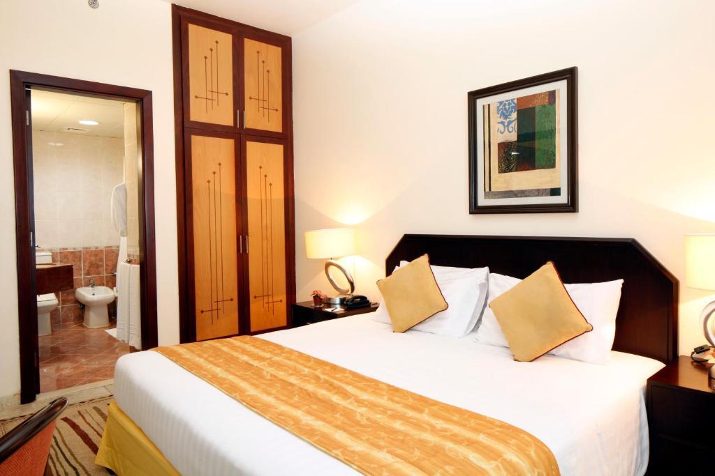 Avari Hotel Apartments - Al Barsha Dubai Room photo