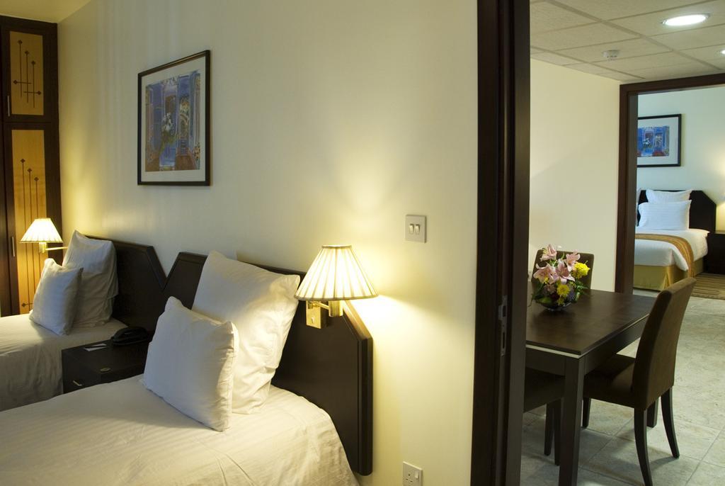 Avari Hotel Apartments - Al Barsha Dubai Exterior photo