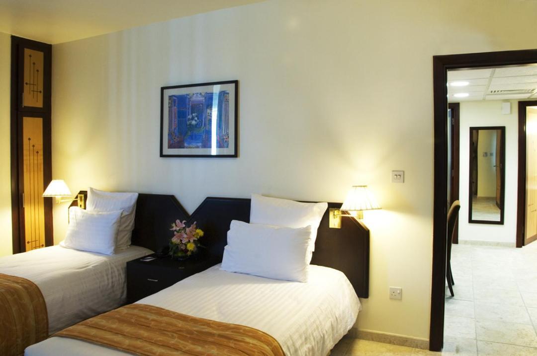 Avari Hotel Apartments - Al Barsha Dubai Exterior photo